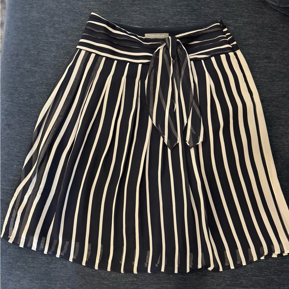 Ann Taylor Women's Navy & White Striped Skirt with Waist Tie